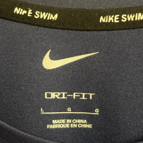 Nike Men's Navy Blue Short Sleeve Tee - Picture 2 of 4